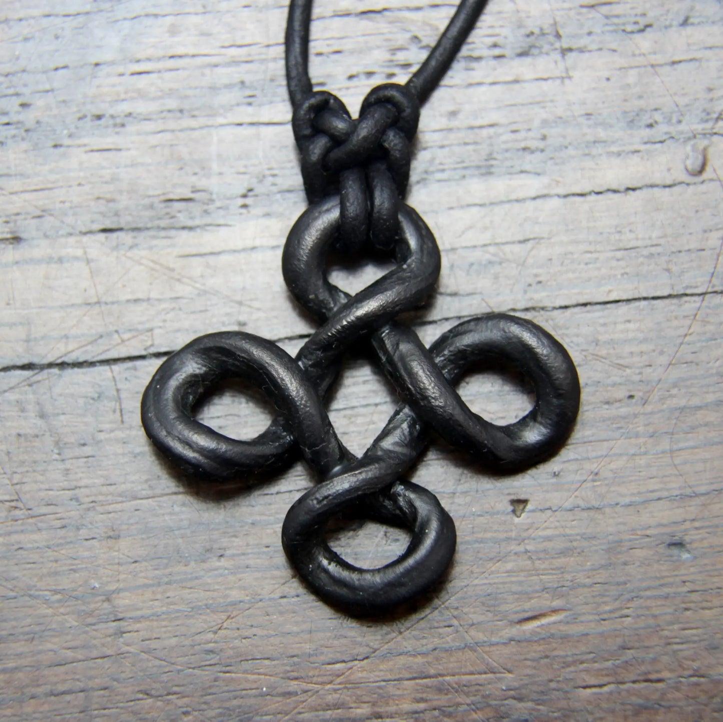 Iron Hannunvaakuna Trollcross Pendant, Käpälikkö, St Johns Arms, Looped square Taitaya Forge