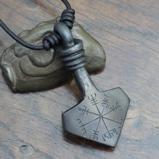 Vegvisir engraved Thor's hammer pendant