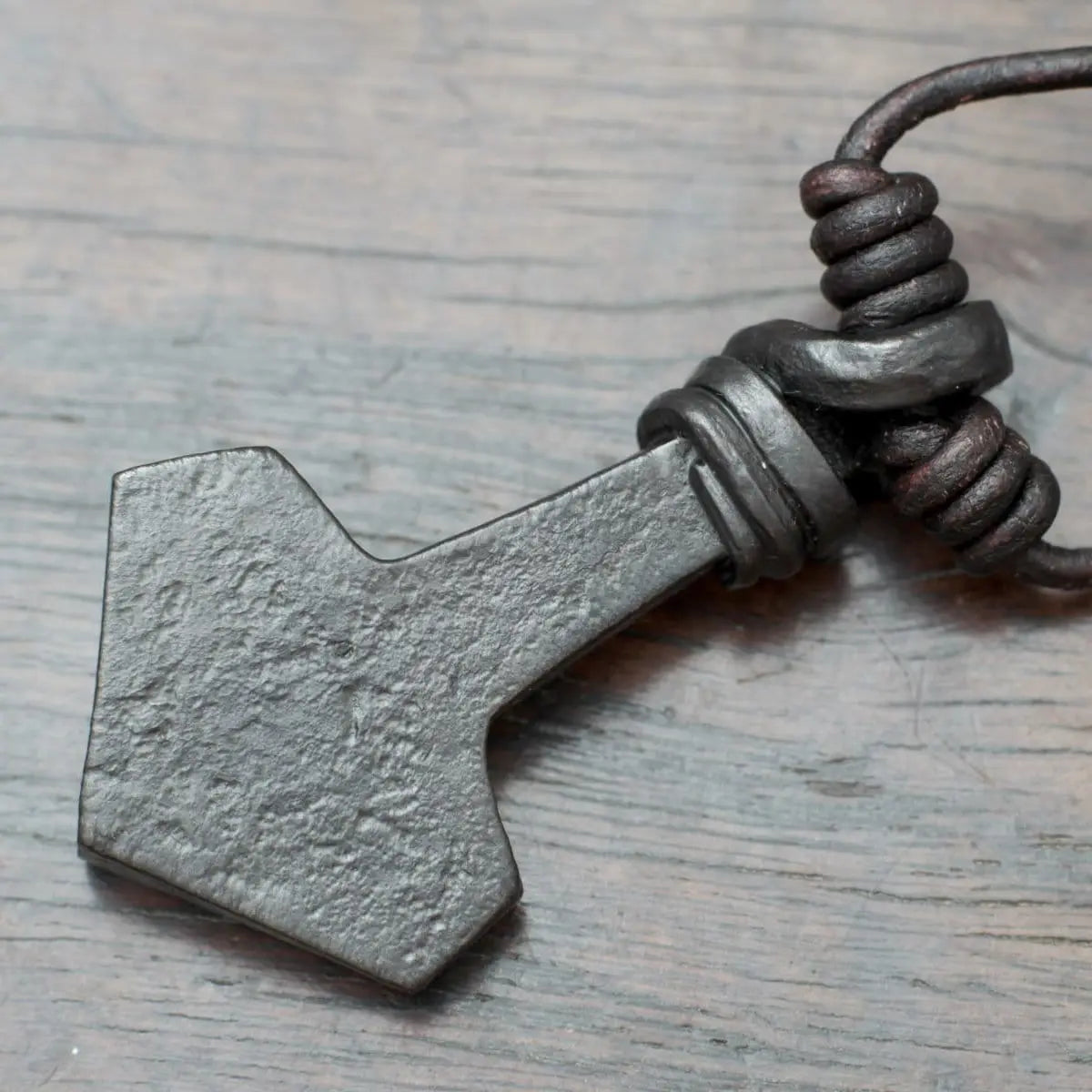 Large Thor's hammer Pendant