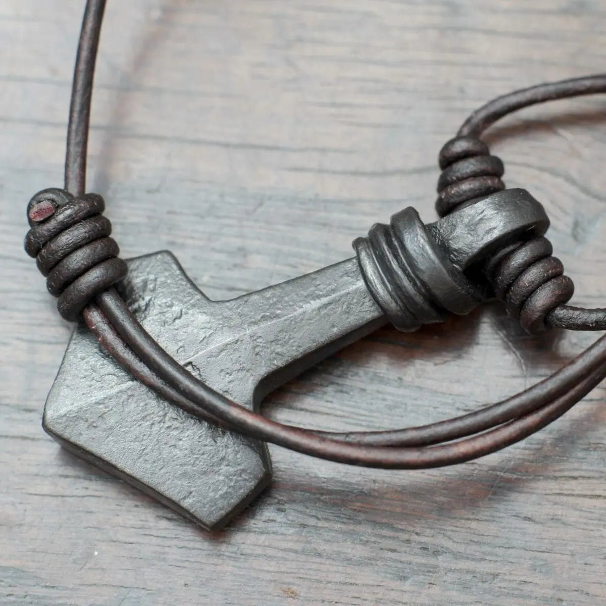 Large Thor's hammer Pendant