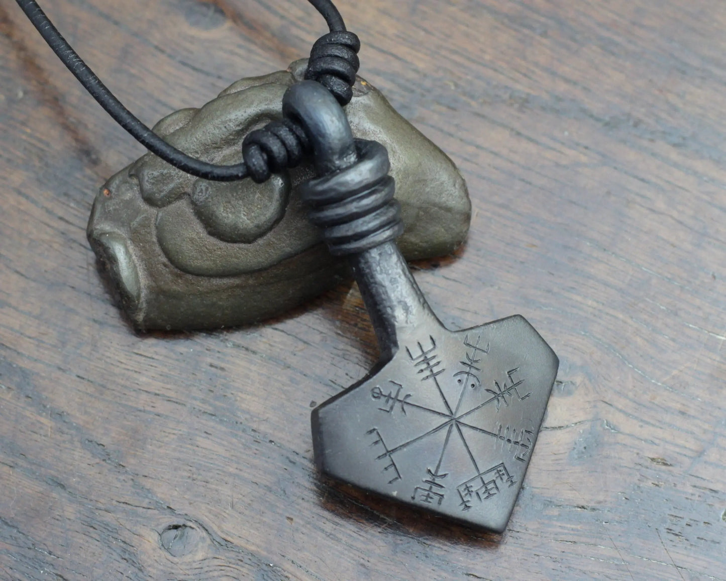 Vegvisir engraved Thor's hammer pendant