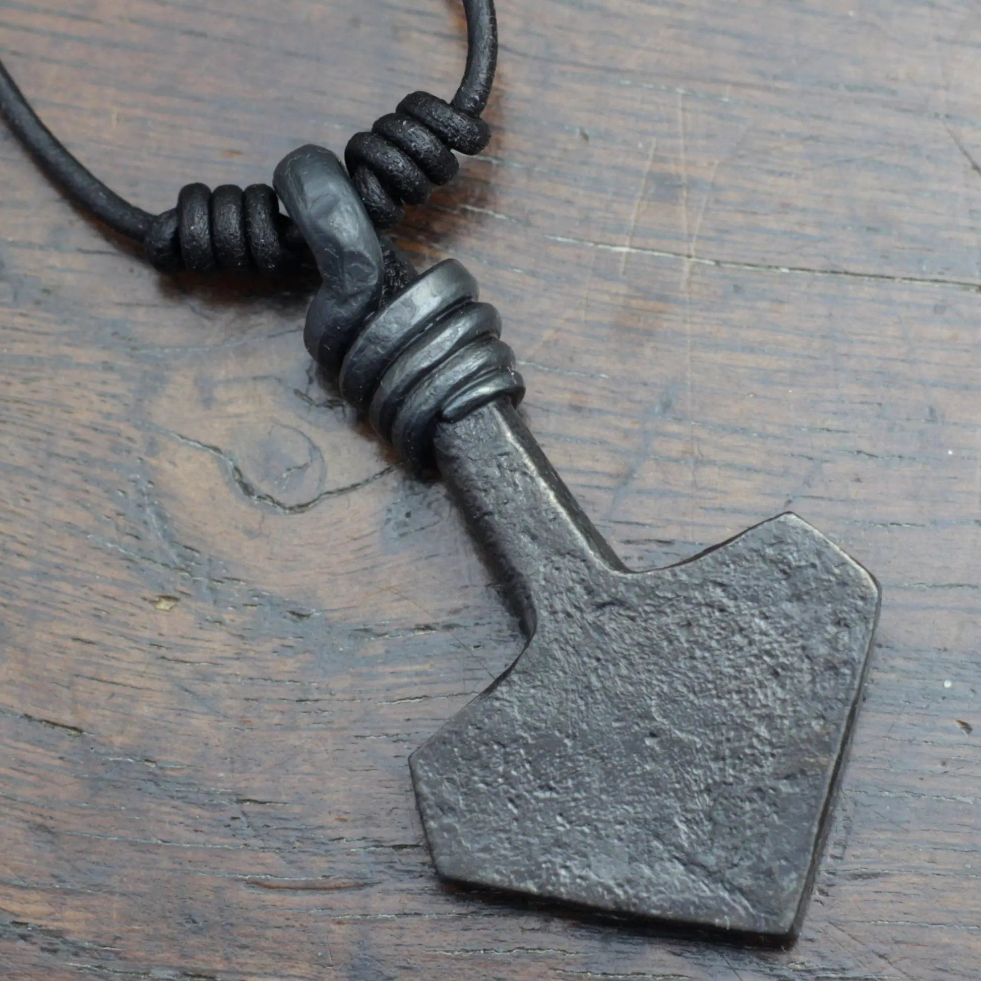Vegvisir engraved Thor's hammer pendant